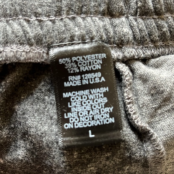 LOGO STRIPE WOMEN'S SHORTS - HEATHER GREY. Sz. L - Picture 10 of 10